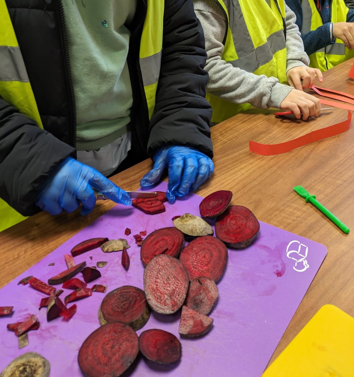 HolidayWorkshop_BeetrootHearts.jpeg