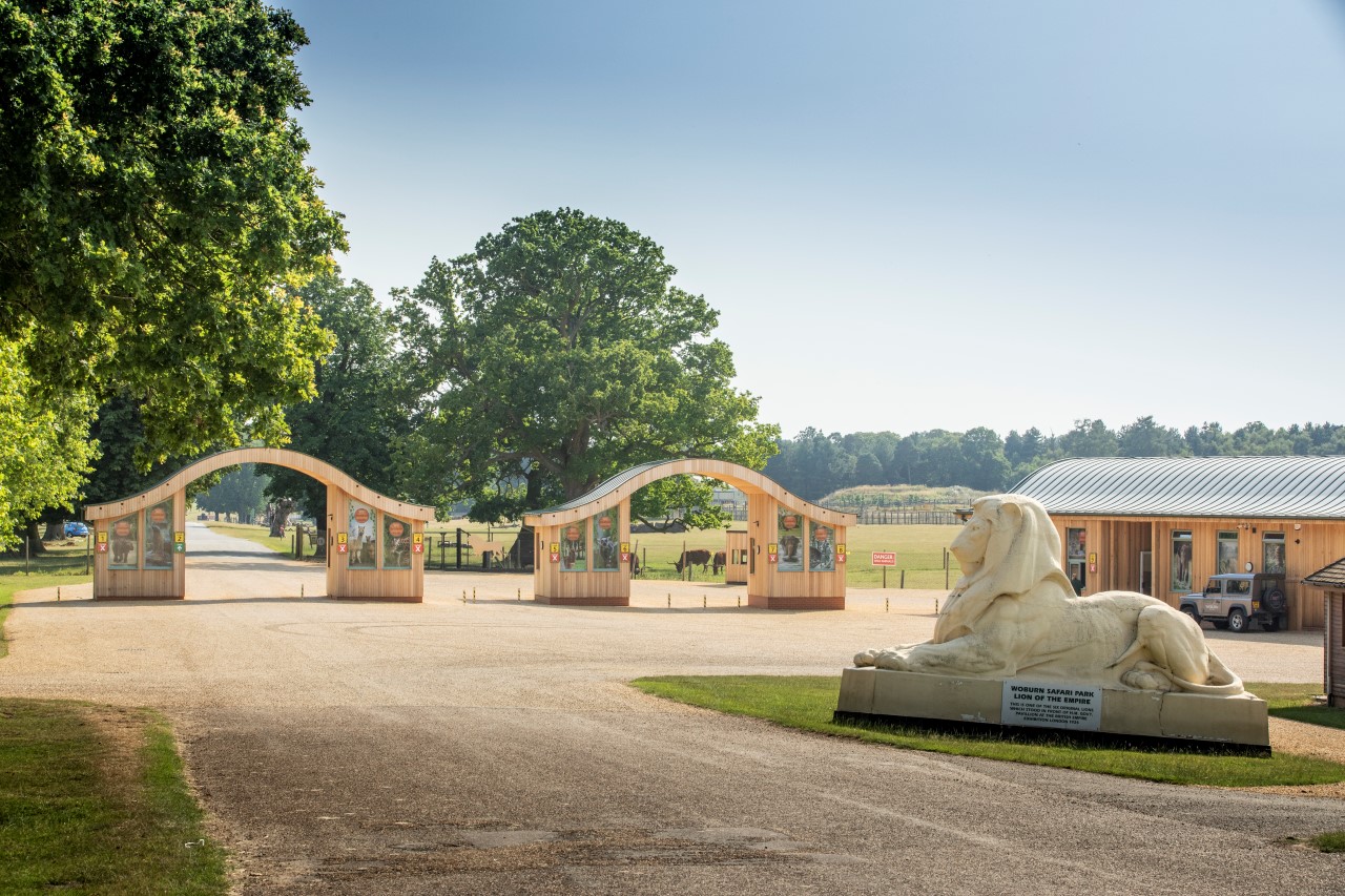 woburn safari park husborne crawley entrance